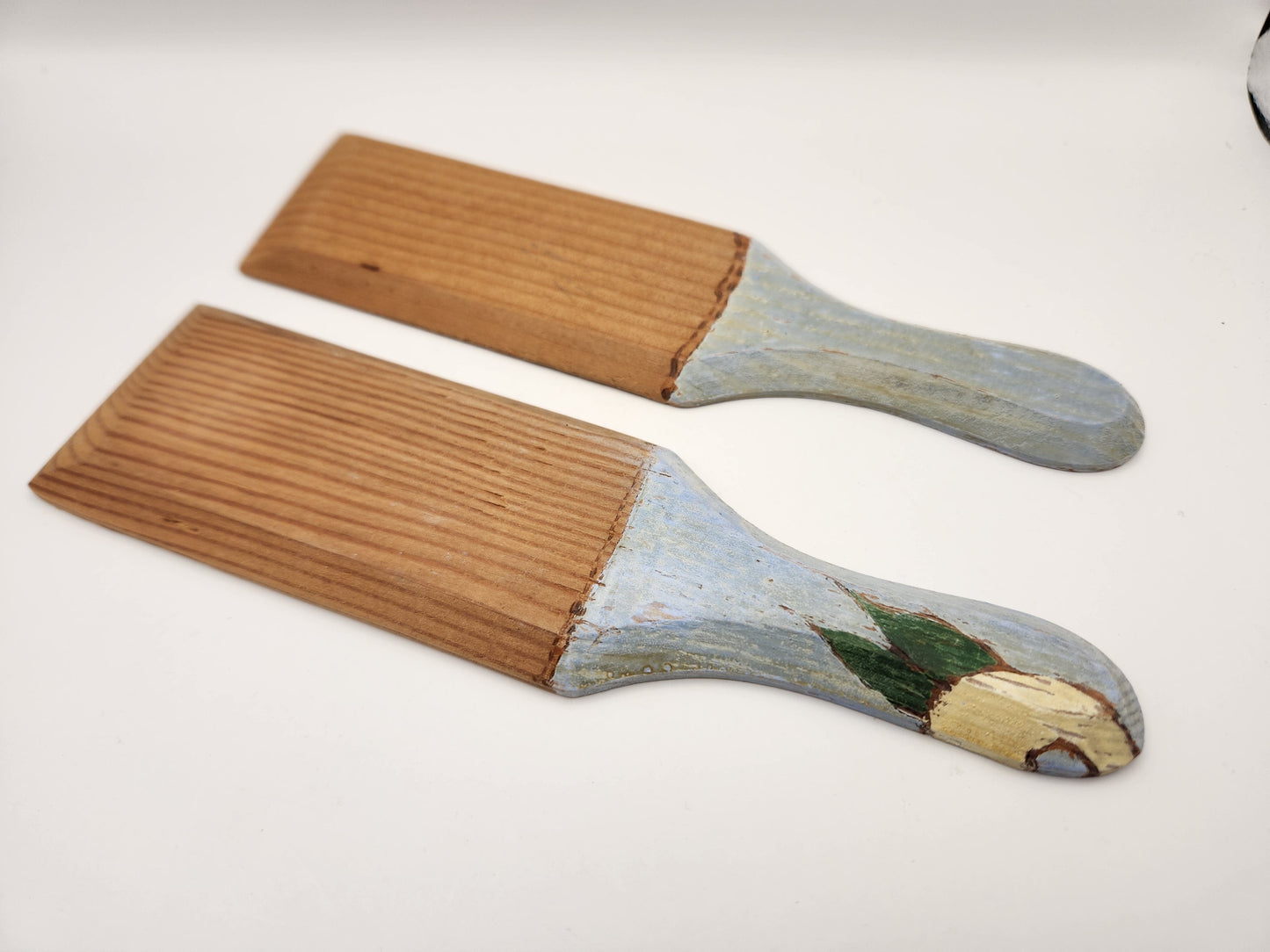 Bowerbird Cottage Butter Pats - Decorative painted handles - Blue with lemon like motif