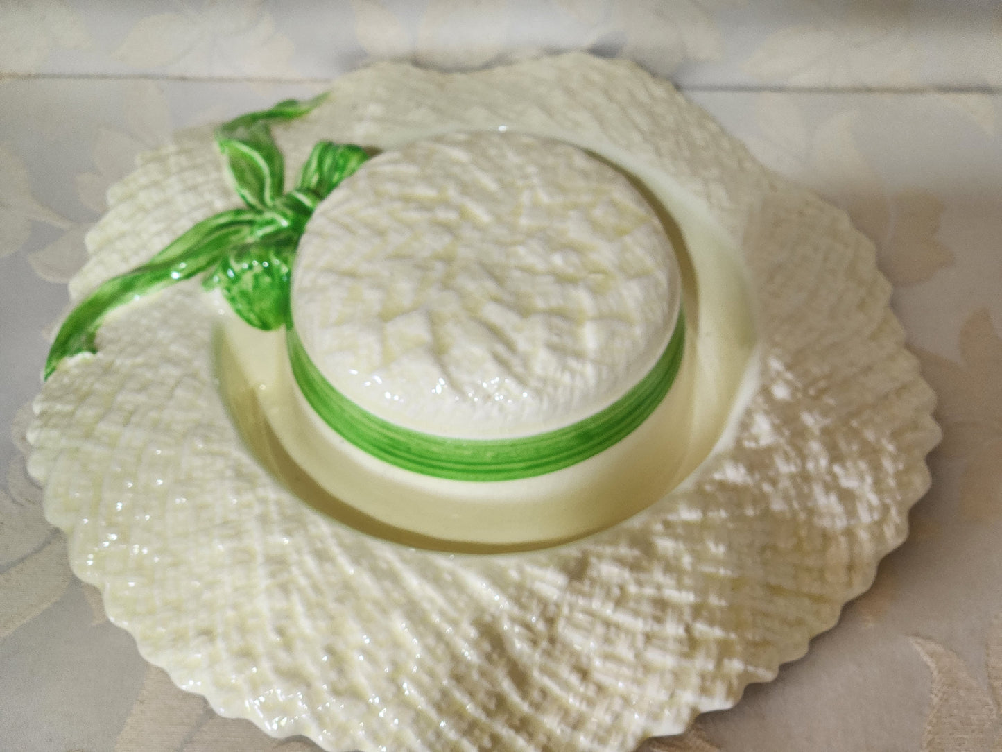 Bowerbird Cottage Fowler Ware Porcelain Hat - Ring Bud Vase