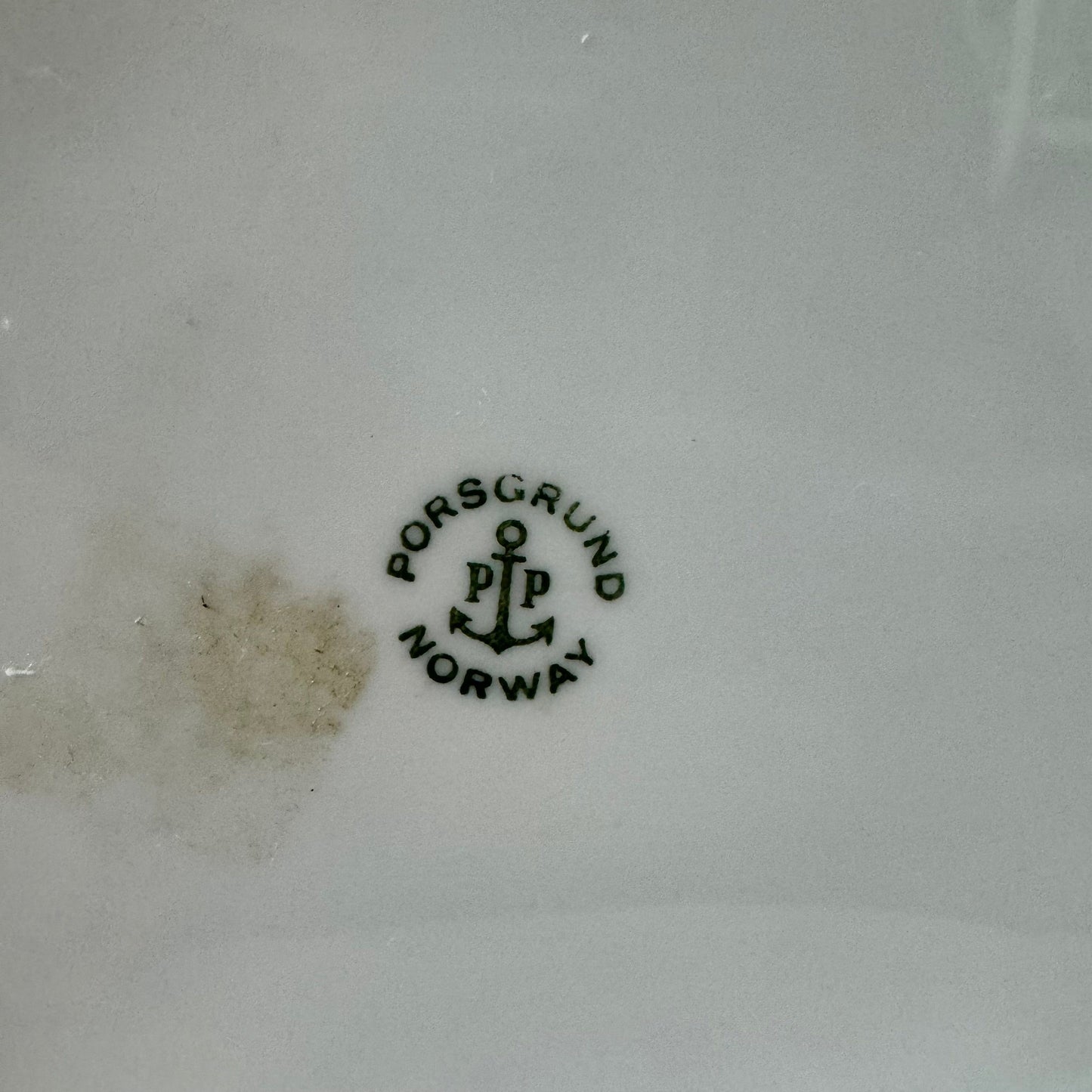 Bowerbird Cottage Porsgrund Norway Teapot