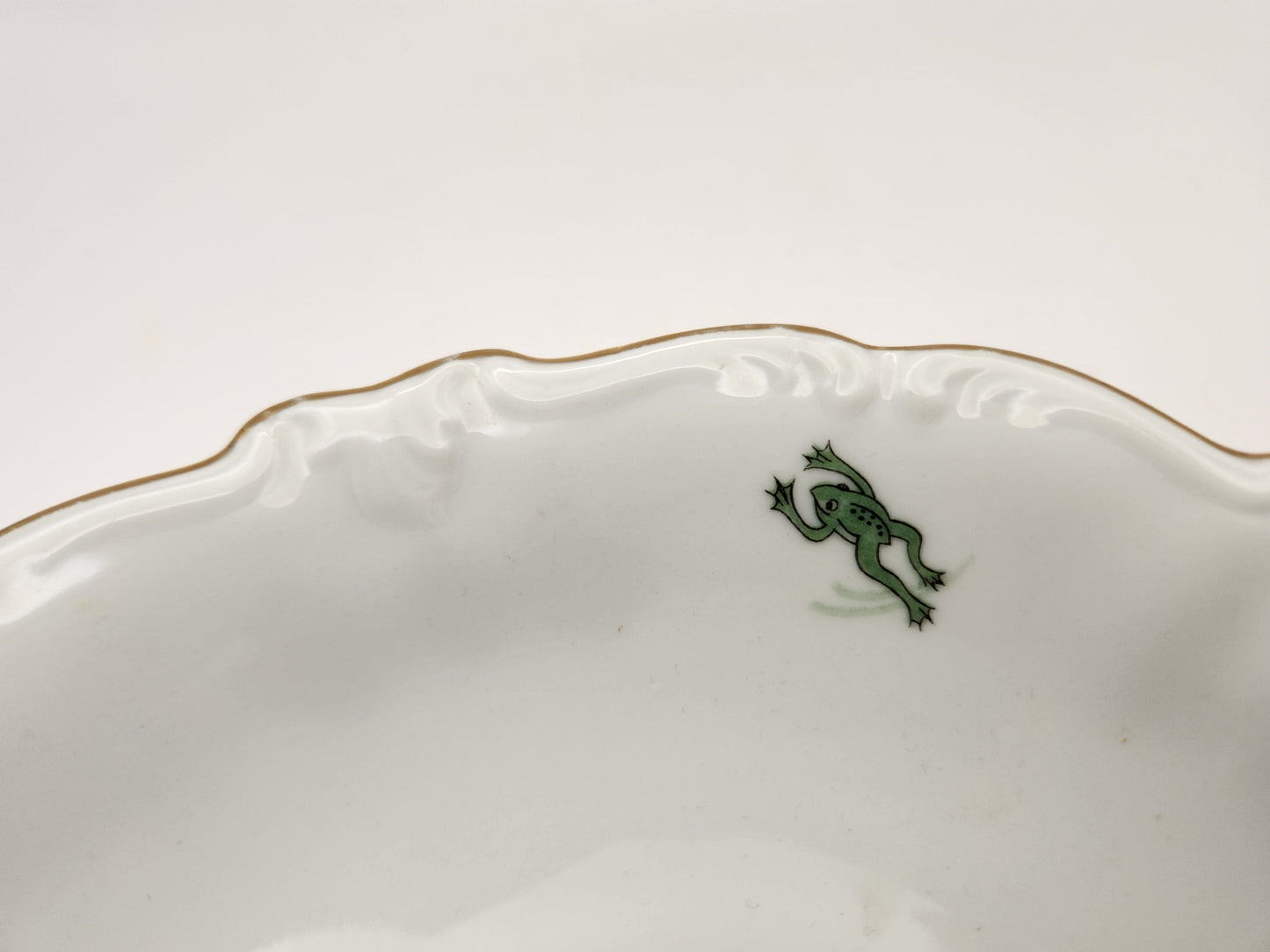 Bowerbird Cottage Winterling Bavarian Cartoon Plate