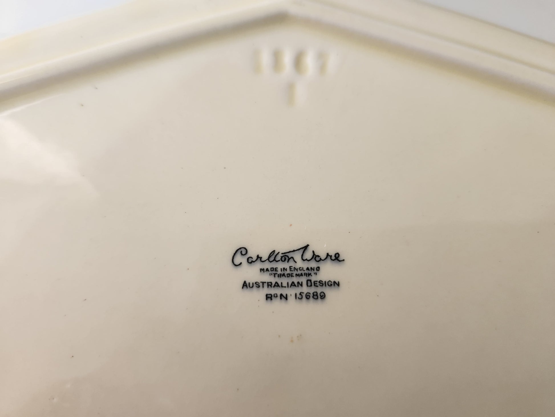 Bowerbird Cottage  Carltonware Lettuce Serving Plate