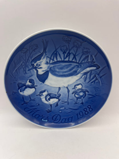 Bowerbird Cottage  Danish Mother’s Day Plate - Bird