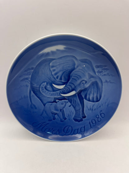 Bowerbird Cottage  Danish Mother’s Day Plate - Elephant