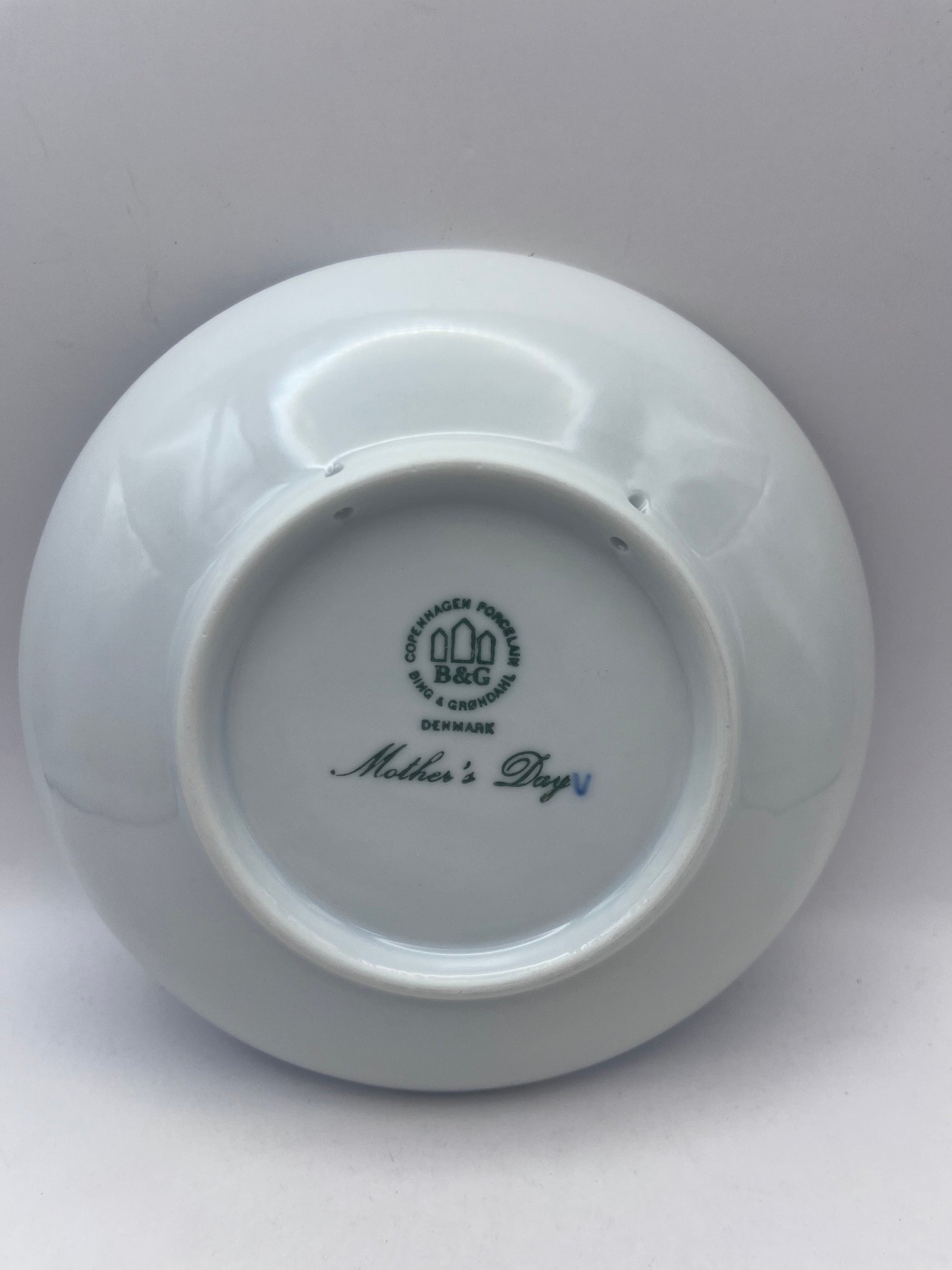 Bowerbird Cottage  Danish Mother’s Day Plate - Goat