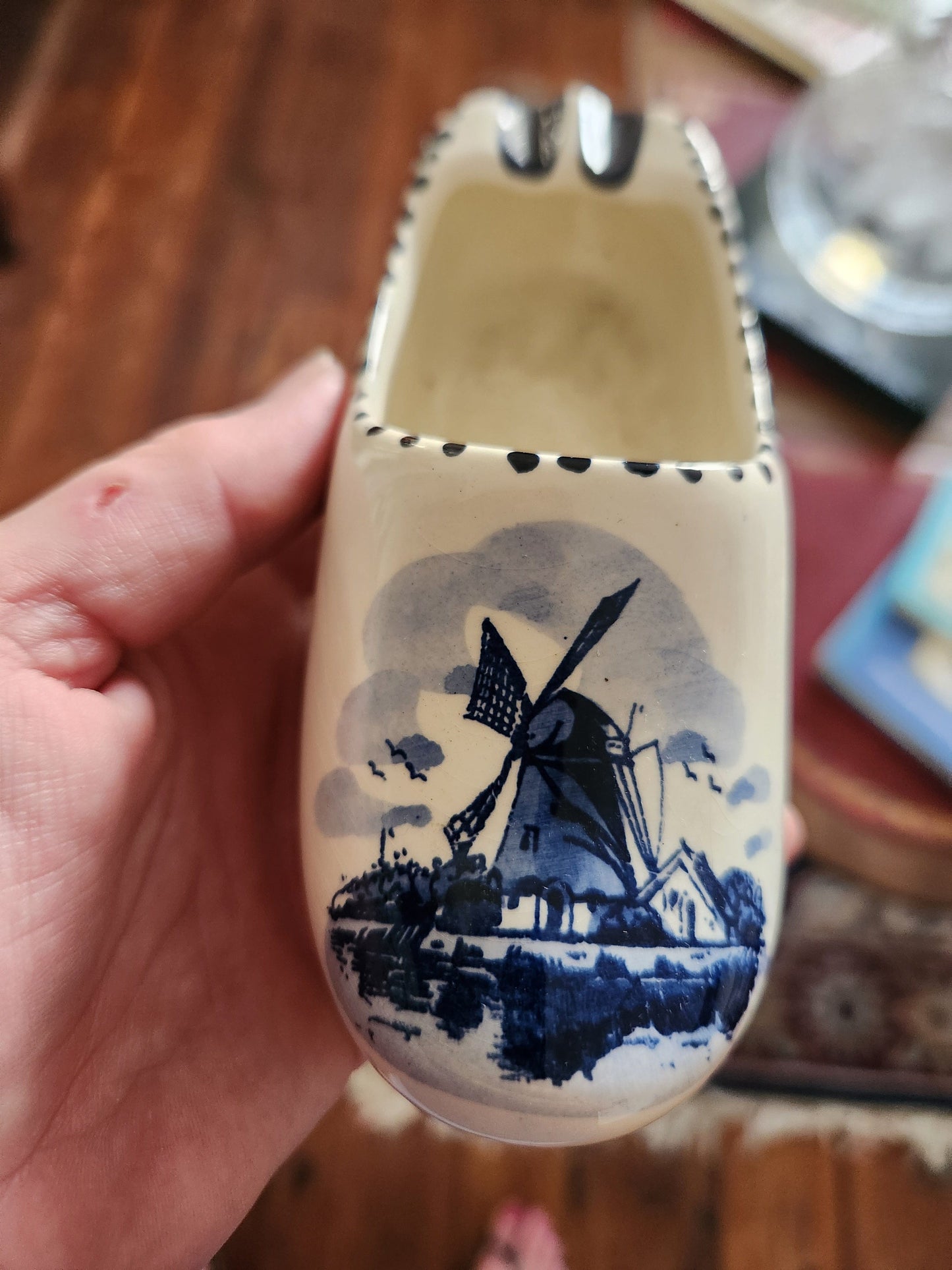 Bowerbird Cottage  Delft Clog Ashtray