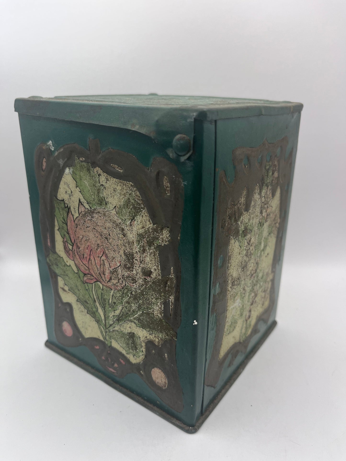Bowerbird Cottage  Griffith Tea Tins (2)