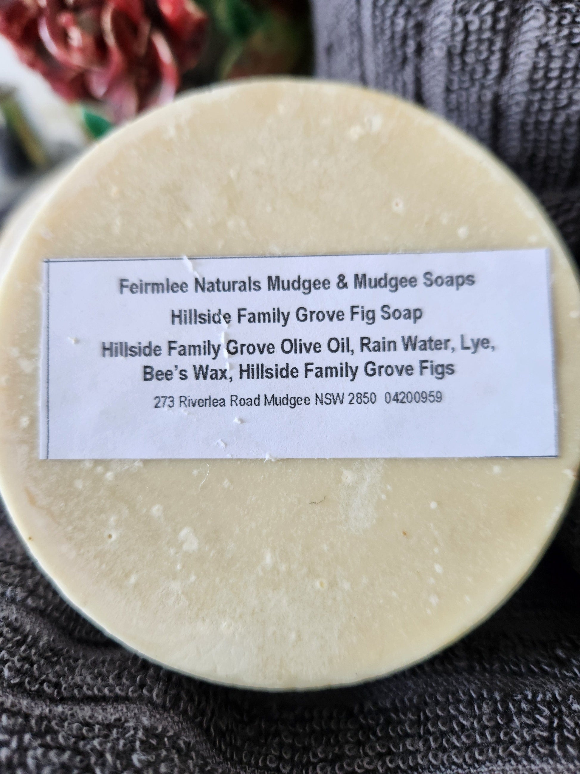 Bowerbird Cottage  Hillside Family Grove Fig Soap

Made from Olive Oil/Figs and Beeswax grown locally in Gulgong