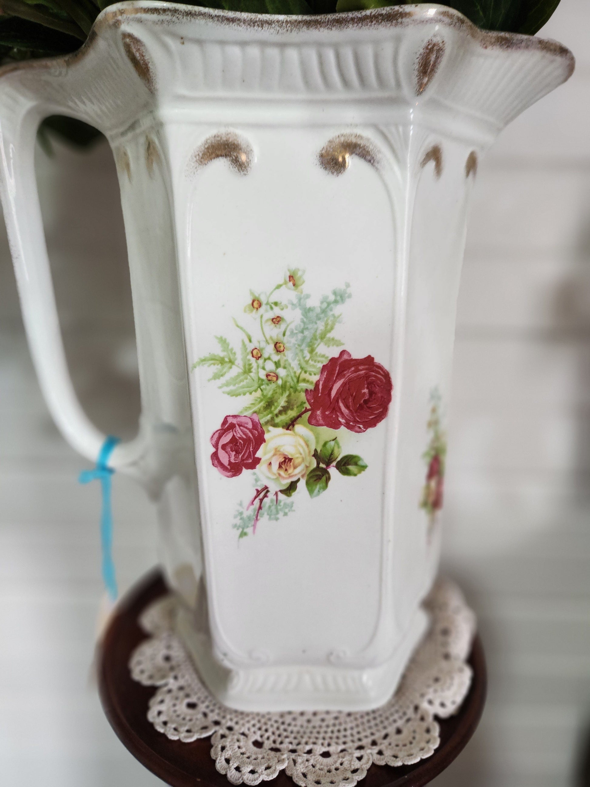 Bowerbird Cottage  J & G Meakin Large Jug / Vase