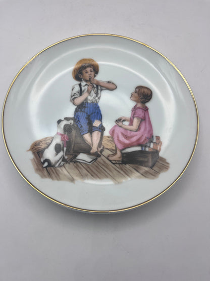 Bowerbird Cottage  Museum Collection plates