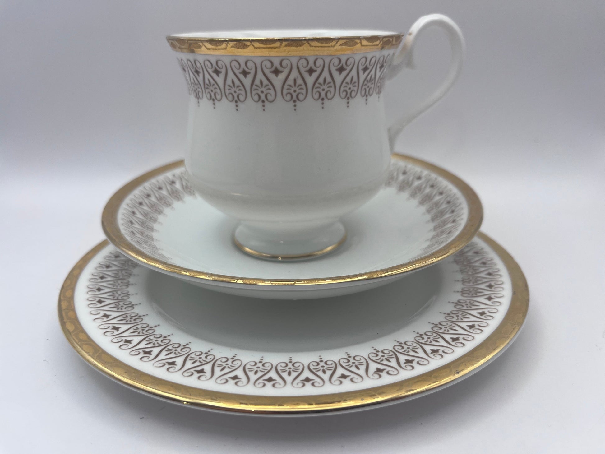 Bowerbird Cottage  Royal Albert 3 piece set