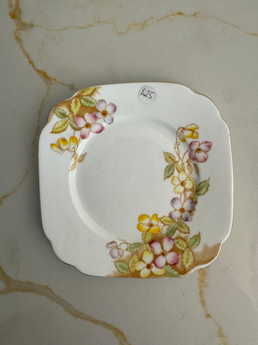 Bowerbird Cottage  Royal Albert ‘Clematis’ Bone China Floral Design Side Plate