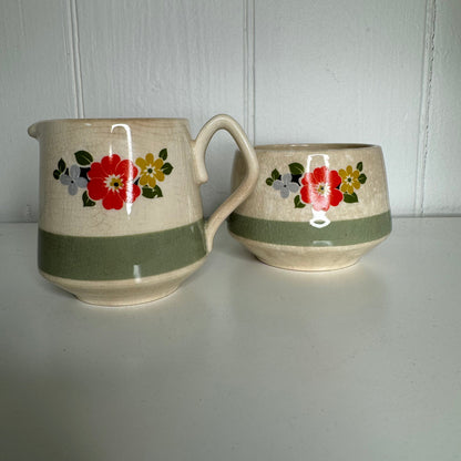 Bowerbird Cottage  Sadler Creamer and Sugar Bowl