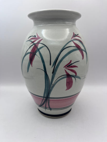 Bowerbird Cottage  Vase
