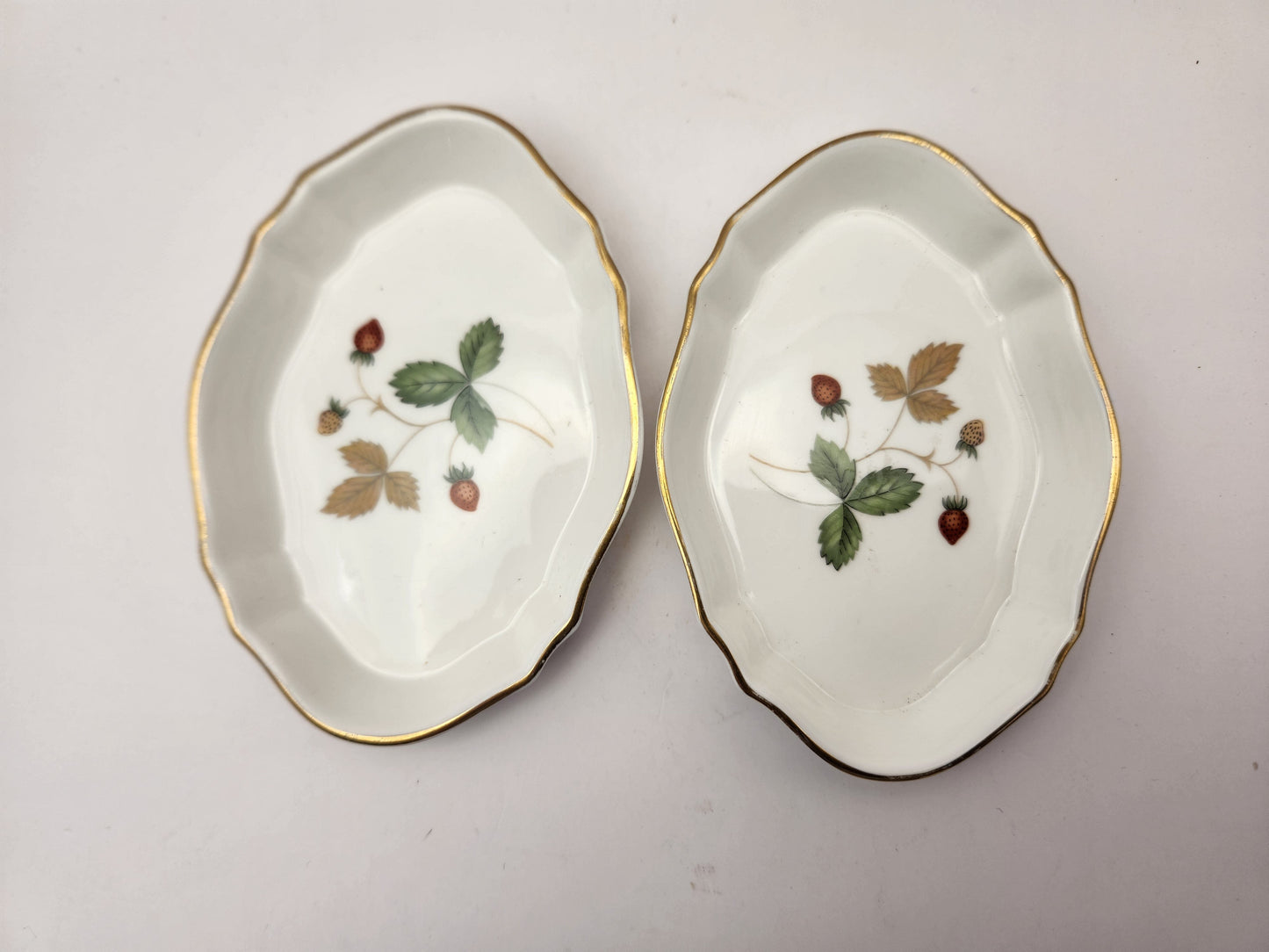 Bowerbird Cottage  Wedgwood Pin Dishes Wild Strawberry (Pair)